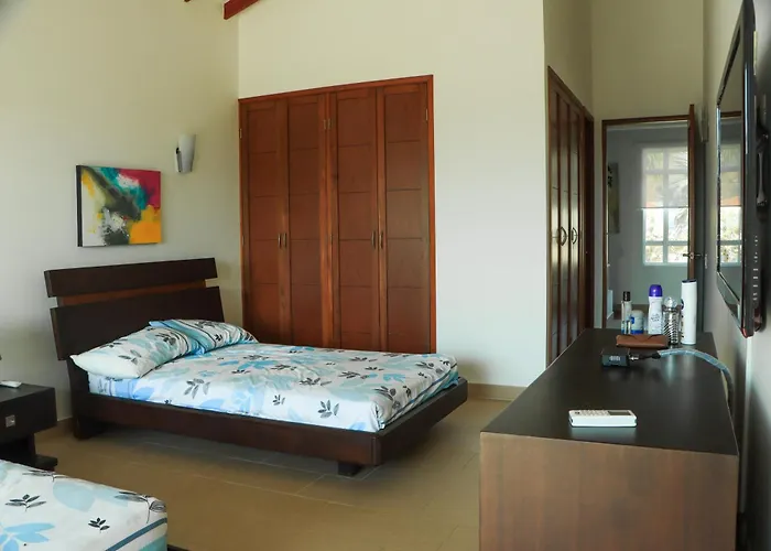 Casa Arcoiris: Espectacular Casa En Cartagena Con Acceso Directo A La Playa